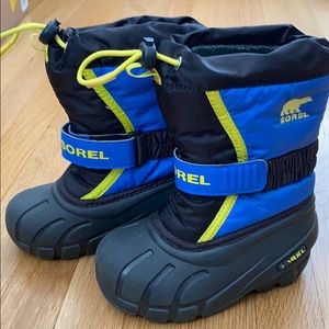 Sorel toddler snow boots